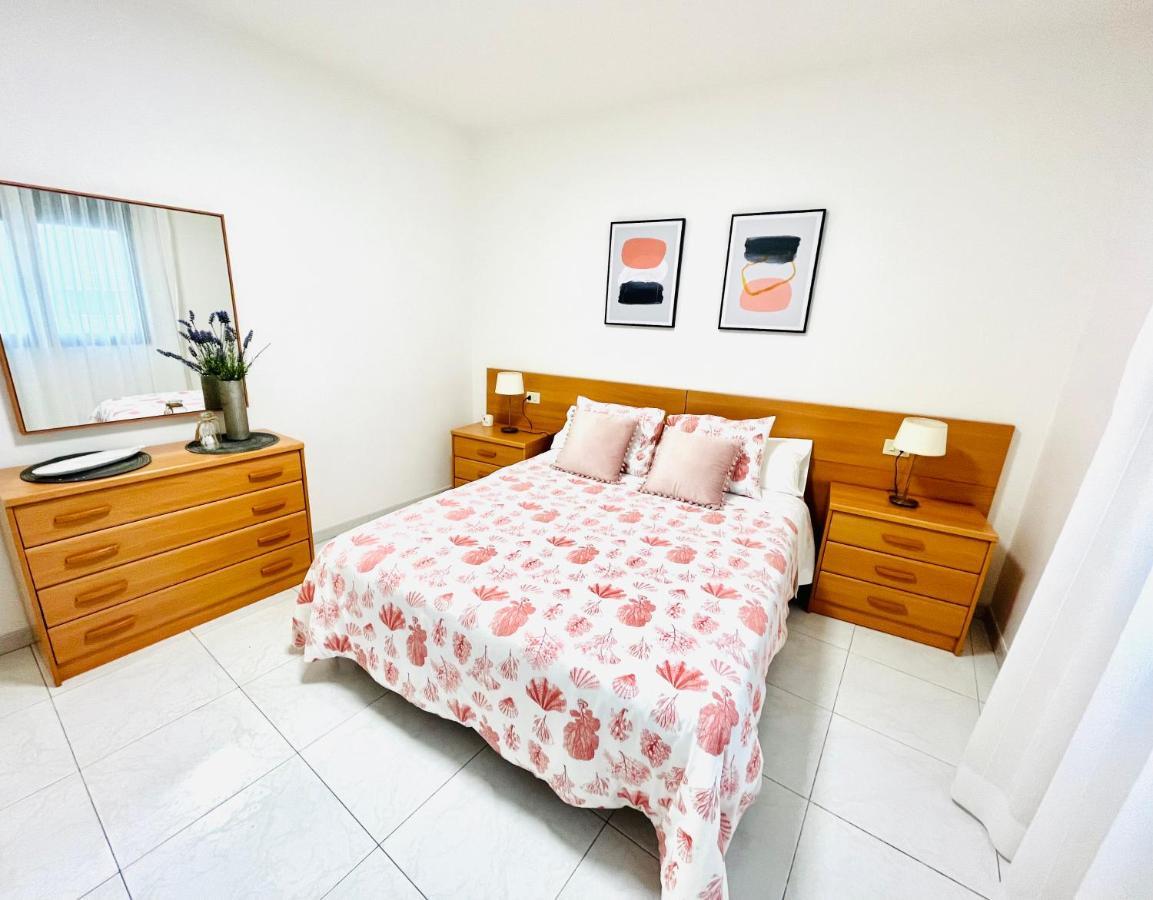 Apartamentos Faro Da Rocha O Grove Exterior photo